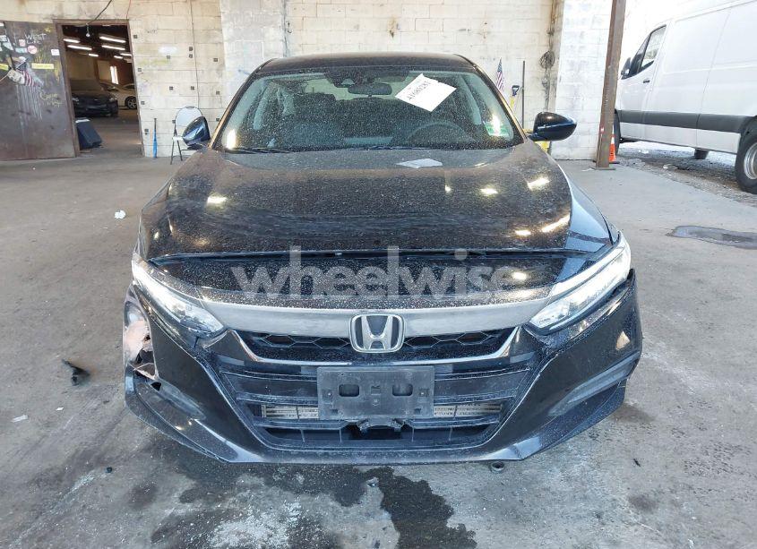 Photo 13 of 2018 Honda Accord LX (VIN 1HGCV1F17JA202724)