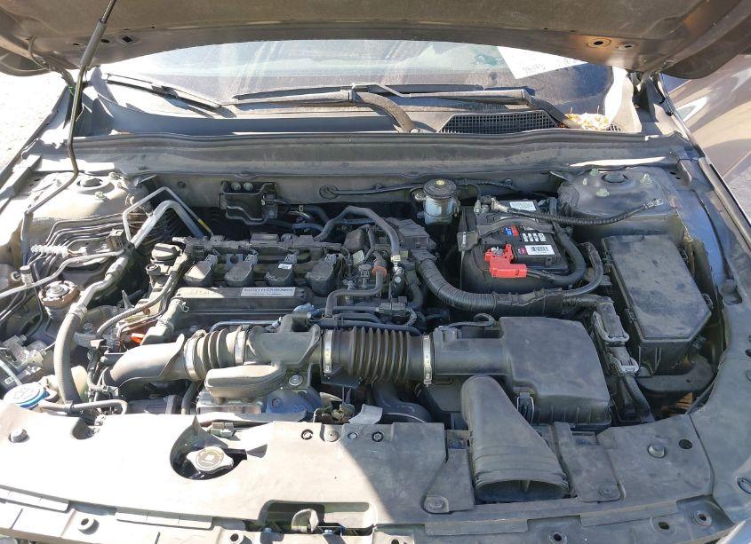 Photo 10 of 2018 Honda Accord LX (VIN 1HGCV1F17JA219135)