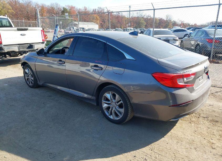 Photo 3 of 2018 Honda Accord LX (VIN 1HGCV1F17JA219135)