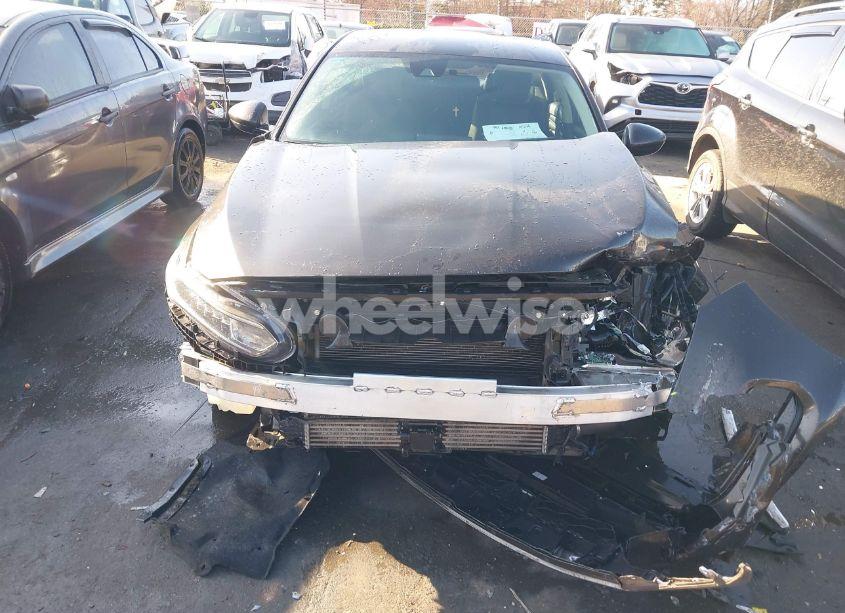 Photo 12 of 2018 Honda Accord LX (VIN 1HGCV1F17JA232998)