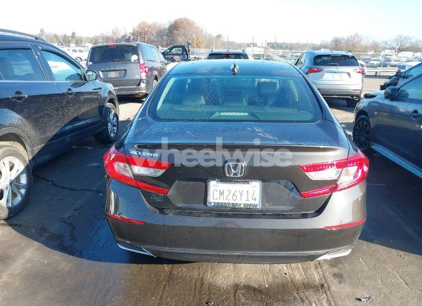 Photo 16 of 2018 Honda Accord LX (VIN 1HGCV1F17JA232998)