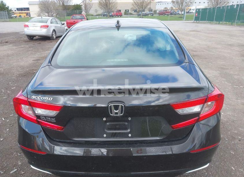 Photo 16 of 2018 Honda Accord LX (VIN 1HGCV1F17JA241961)