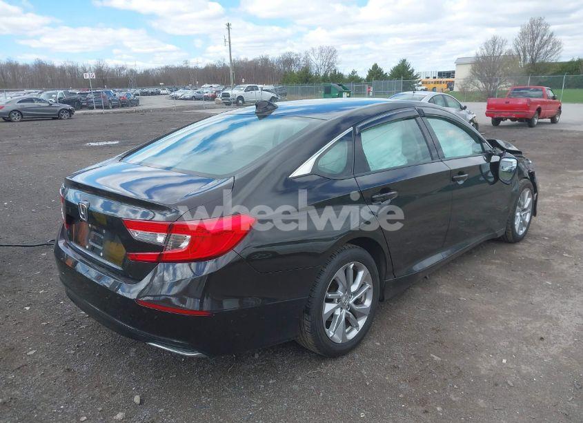 Photo 4 of 2018 Honda Accord LX (VIN 1HGCV1F17JA241961)