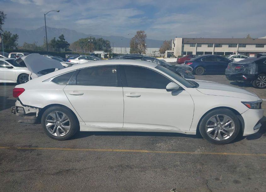 Photo 14 of 2018 Honda Accord LX (VIN 1HGCV1F17JA260252)