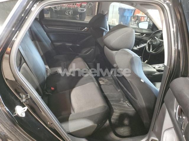 Photo 5 of 2018 HONDA ACCORD LX N/A (VIN 1HGCV1F17JA808718)