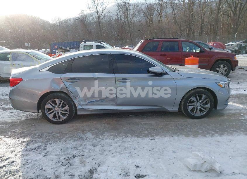 Photo 13 of 2019 Honda Accord LX (VIN 1HGCV1F17KA049232)