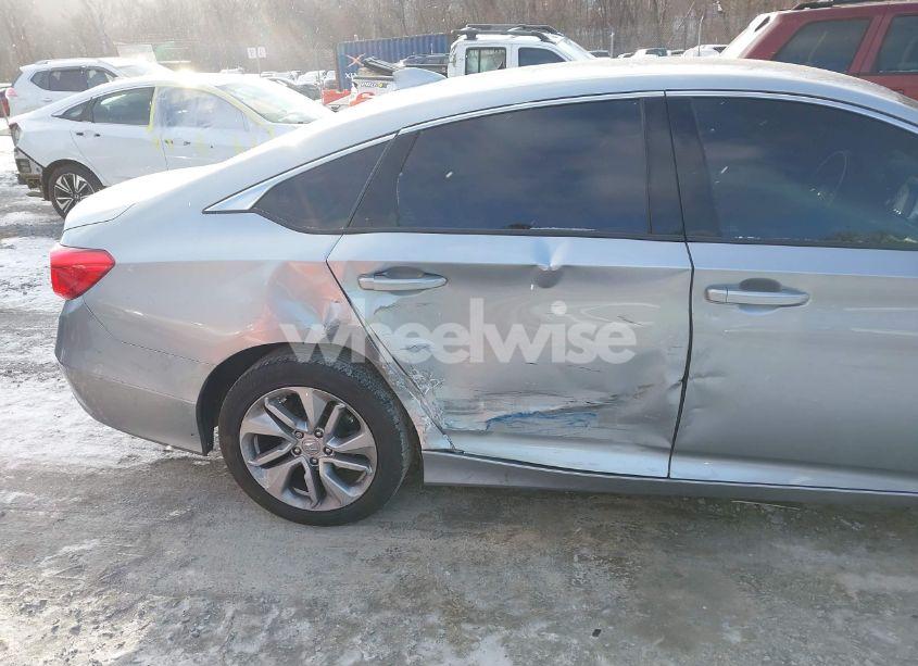 Photo 6 of 2019 Honda Accord LX (VIN 1HGCV1F17KA049232)