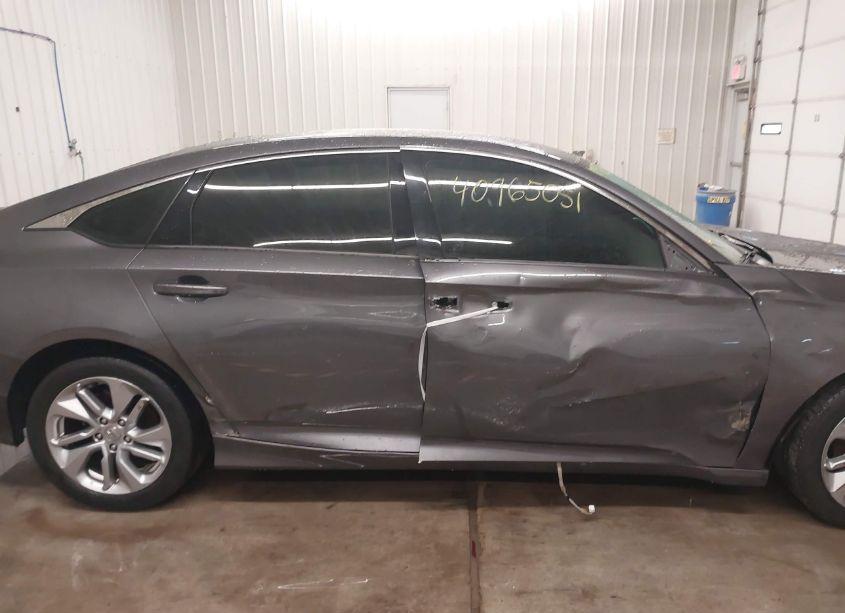 Photo 14 of 2019 Honda Accord LX (VIN 1HGCV1F17KA088709)