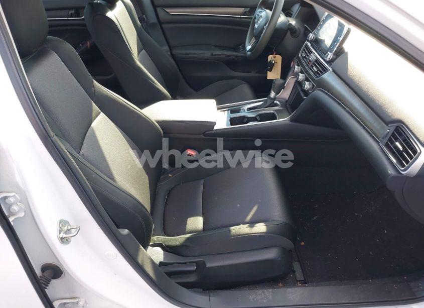 Photo 5 of 2019 Honda Accord LX (VIN 1HGCV1F17KA089651)