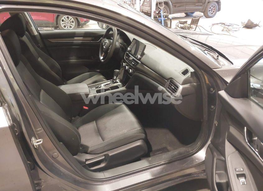 Photo 5 of 2019 Honda Accord LX (VIN 1HGCV1F17KA135267)