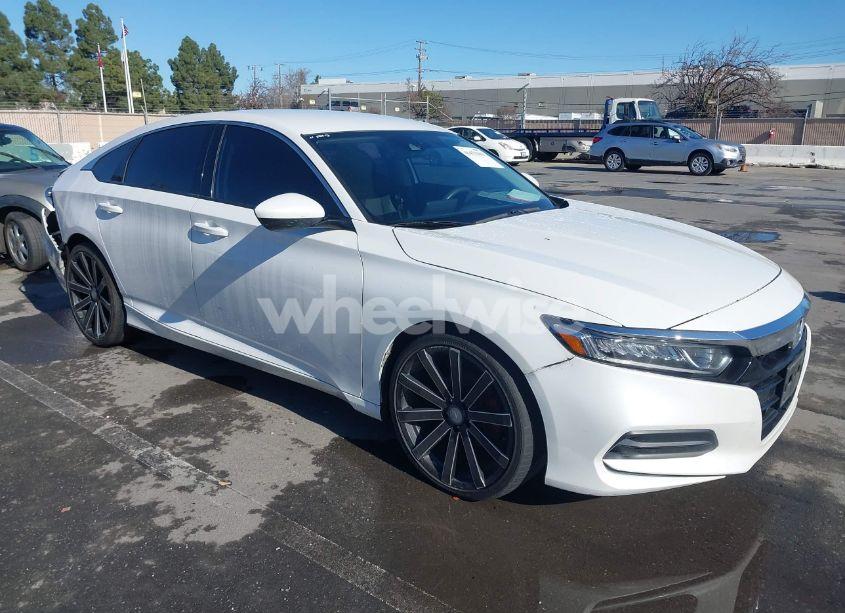 2019 Honda Accord LX (VIN 1HGCV1F17KA150741) main photo