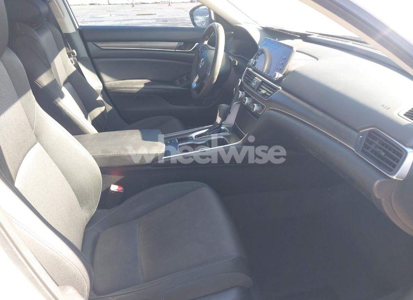 Photo 5 of 2019 Honda Accord LX (VIN 1HGCV1F17KA150741)