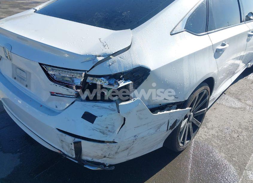 Photo 6 of 2019 Honda Accord LX (VIN 1HGCV1F17KA150741)