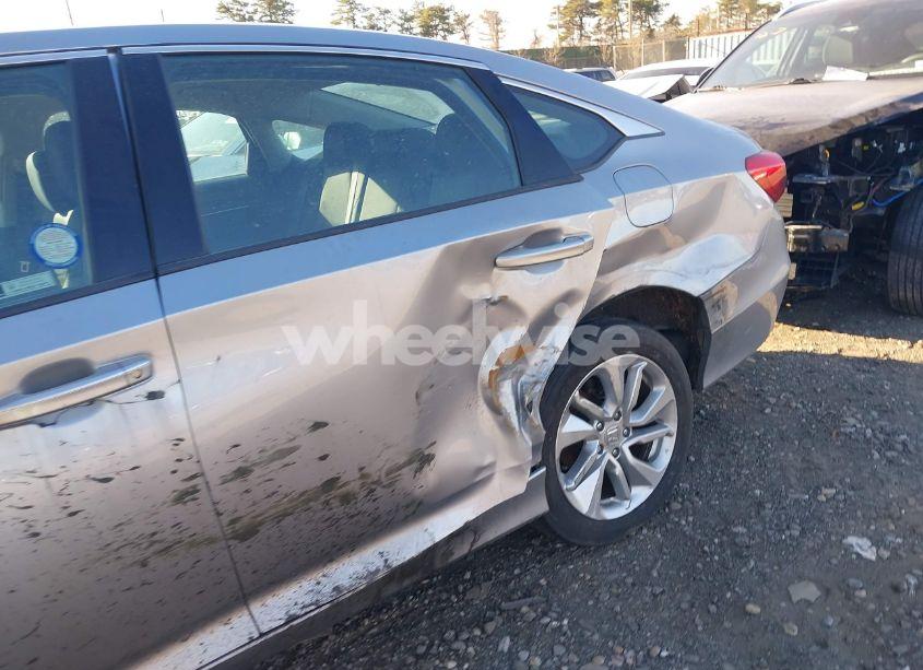 Photo 6 of 2020 Honda Accord LX (VIN 1HGCV1F17LA081132)
