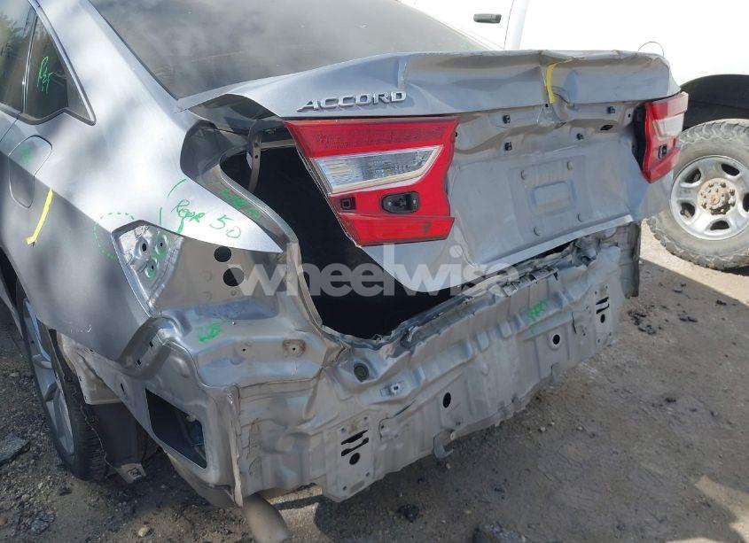 Photo 6 of 2022 Honda Accord LX (VIN 1HGCV1F17NA012928)