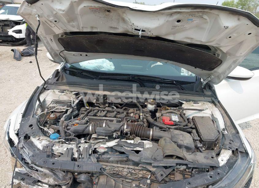Photo 10 of 2018 Honda Accord LX (VIN 1HGCV1F18JA072971)