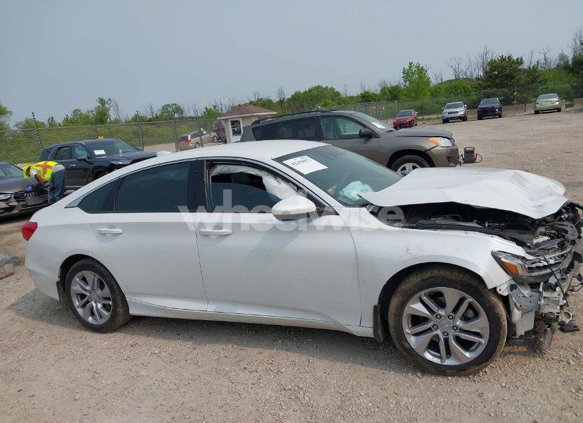 Photo 13 of 2018 Honda Accord LX (VIN 1HGCV1F18JA072971)