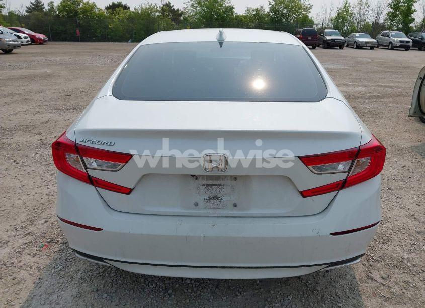 Photo 16 of 2018 Honda Accord LX (VIN 1HGCV1F18JA072971)