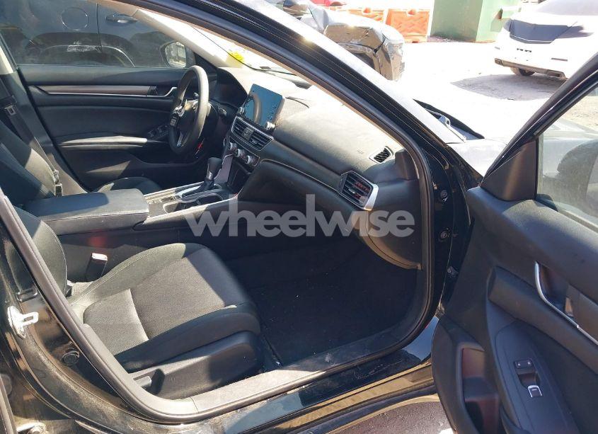 Photo 5 of 2018 Honda Accord LX (VIN 1HGCV1F18JA185836)