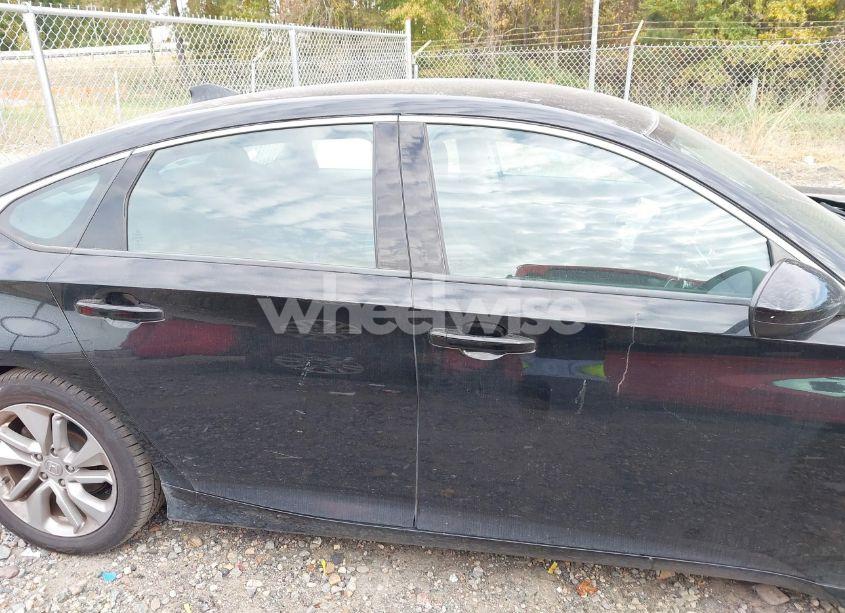 Photo 13 of 2018 Honda Accord LX (VIN 1HGCV1F18JA204210)