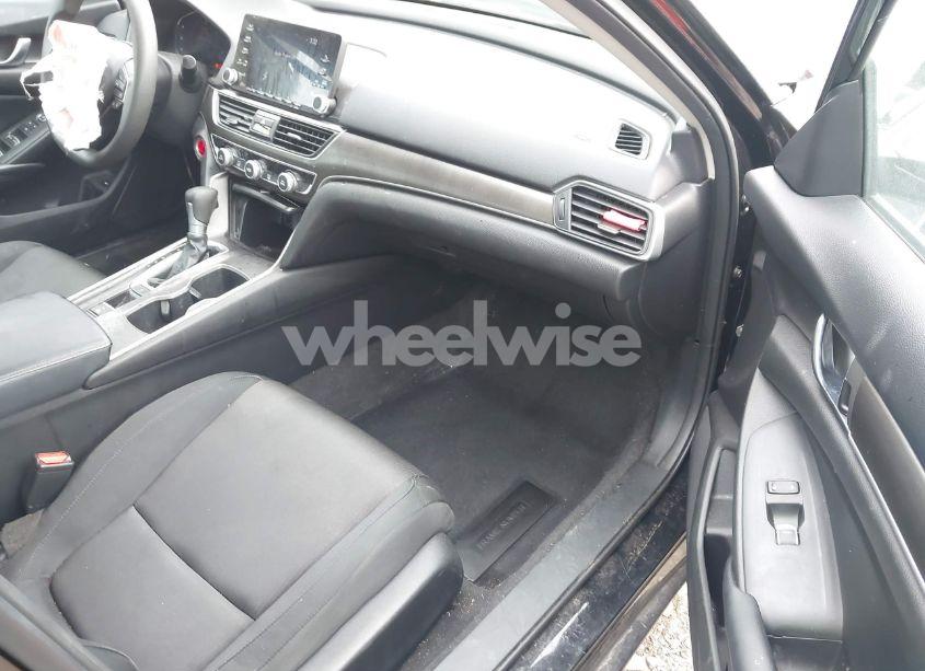 Photo 5 of 2018 Honda Accord LX (VIN 1HGCV1F18JA204210)