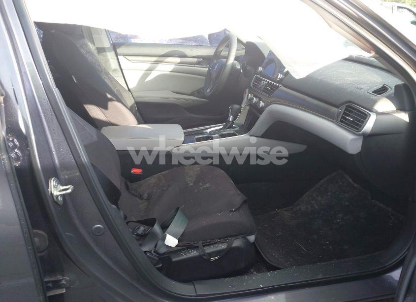 Photo 5 of 2018 Honda Accord LX (VIN 1HGCV1F18JA210170)