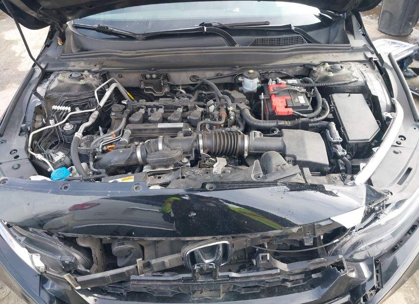 Photo 10 of 2018 Honda Accord LX (VIN 1HGCV1F18JA224795)