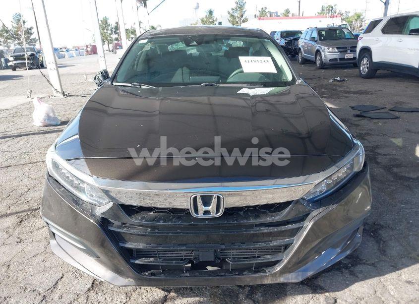 Photo 12 of 2018 Honda Accord LX (VIN 1HGCV1F18JA258915)