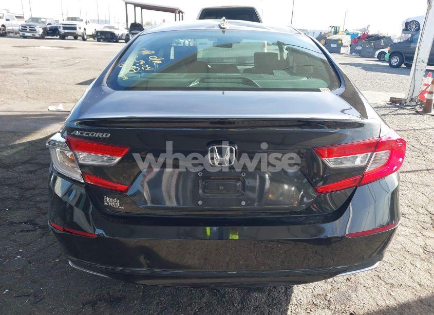 Photo 16 of 2018 Honda Accord LX (VIN 1HGCV1F18JA258915)