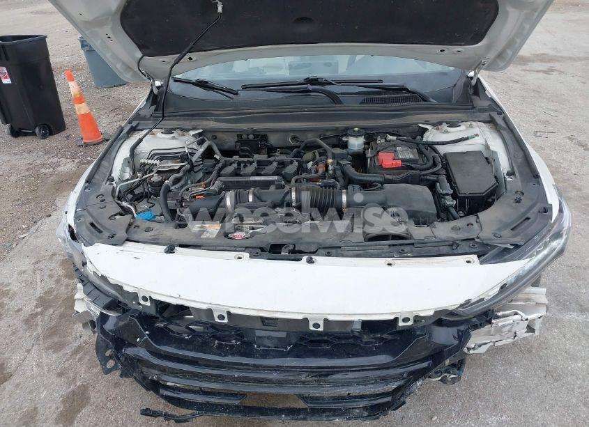 Photo 10 of 2019 Honda Accord LX (VIN 1HGCV1F18KA006793)
