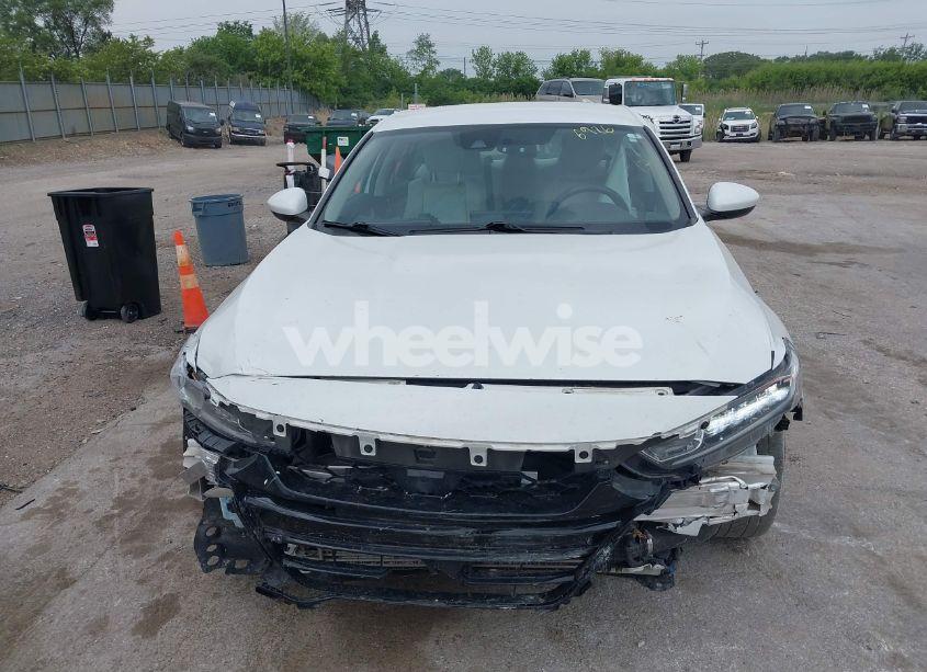 Photo 13 of 2019 Honda Accord LX (VIN 1HGCV1F18KA006793)