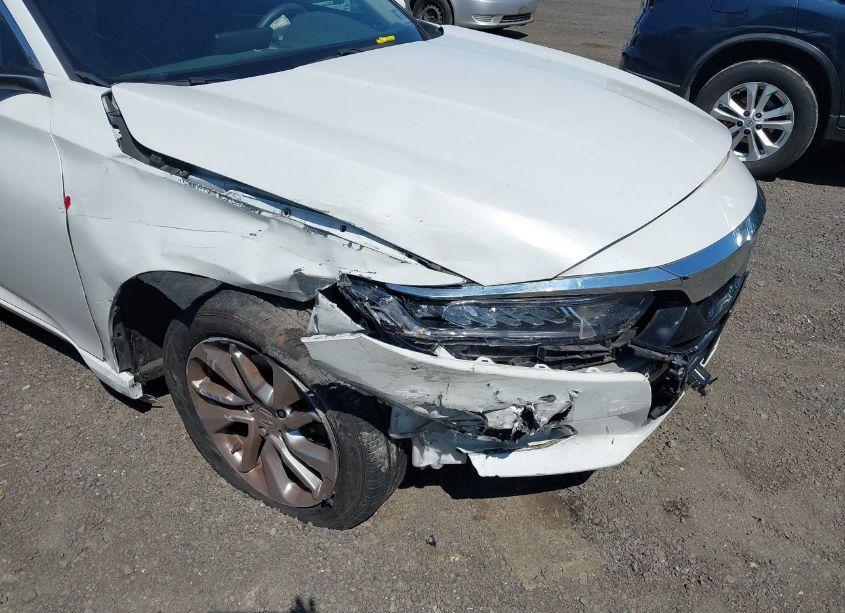 Photo 6 of 2019 Honda Accord LX (VIN 1HGCV1F18KA039289)