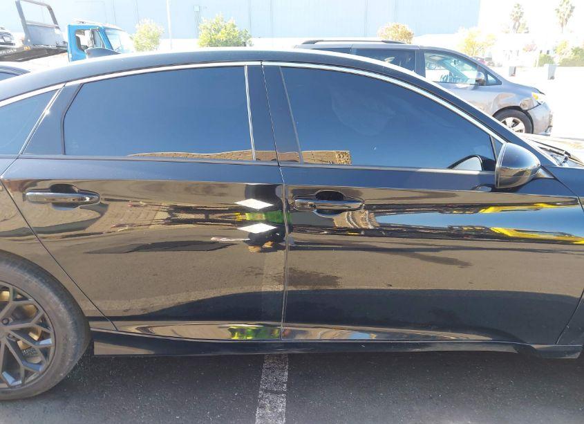 Photo 13 of 2019 Honda Accord LX (VIN 1HGCV1F18KA055203)