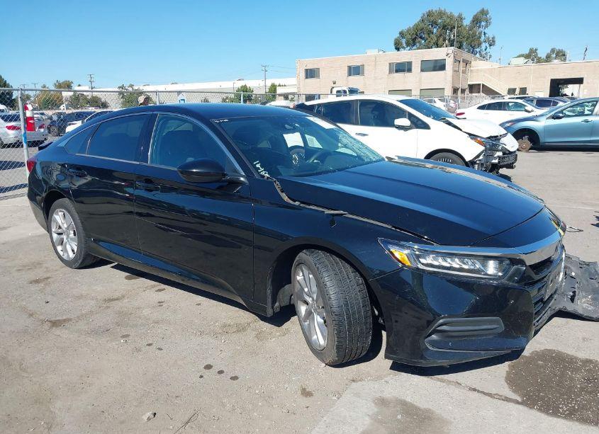 2019 Honda Accord LX (VIN 1HGCV1F18KA075905) main photo