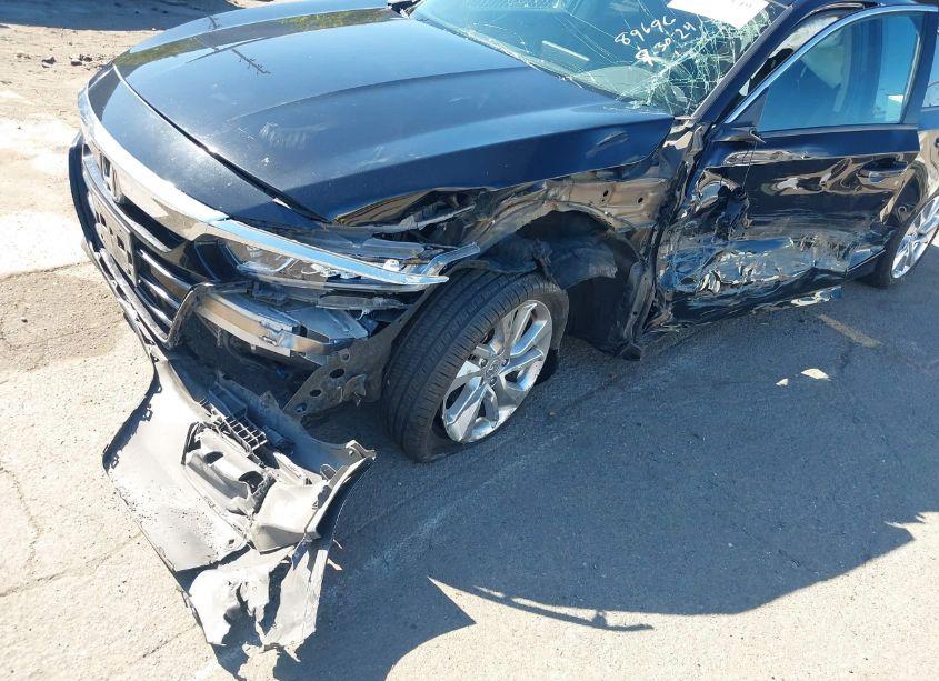 Photo 6 of 2019 Honda Accord LX (VIN 1HGCV1F18KA075905)