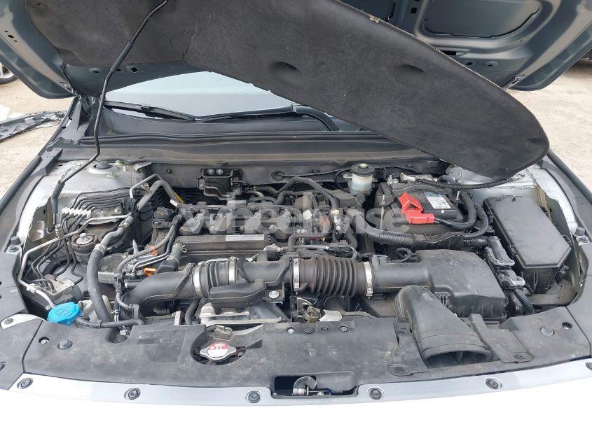 Photo 10 of 2019 Honda Accord LX (VIN 1HGCV1F18KA109809)