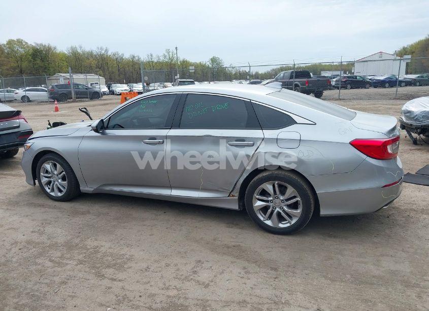 Photo 14 of 2019 Honda Accord LX (VIN 1HGCV1F18KA109809)