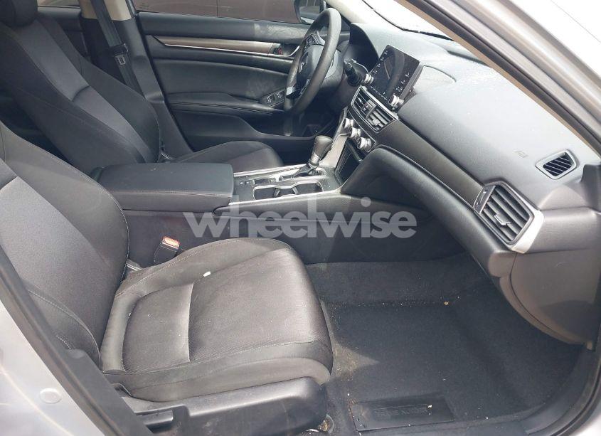 Photo 5 of 2019 Honda Accord LX (VIN 1HGCV1F18KA109809)