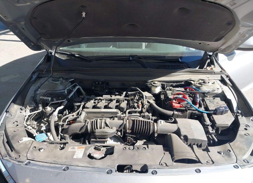 Photo 10 of 2019 Honda Accord LX (VIN 1HGCV1F18KA158024)