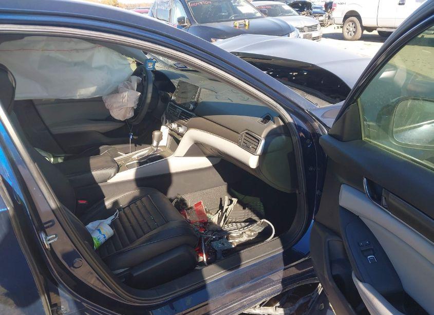 Photo 5 of 2020 Honda Accord LX (VIN 1HGCV1F18LA085190)