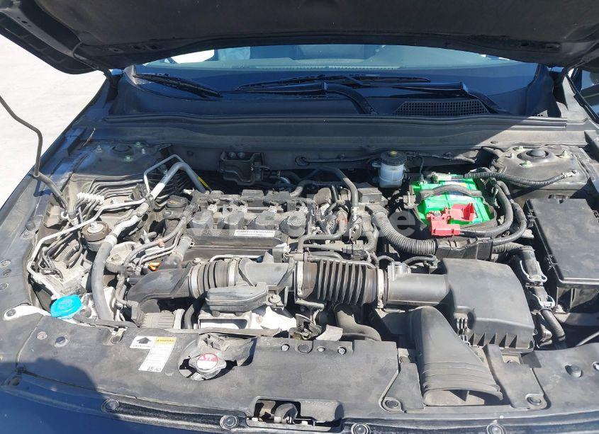 Photo 10 of 2018 Honda Accord LX (VIN 1HGCV1F19JA004596)