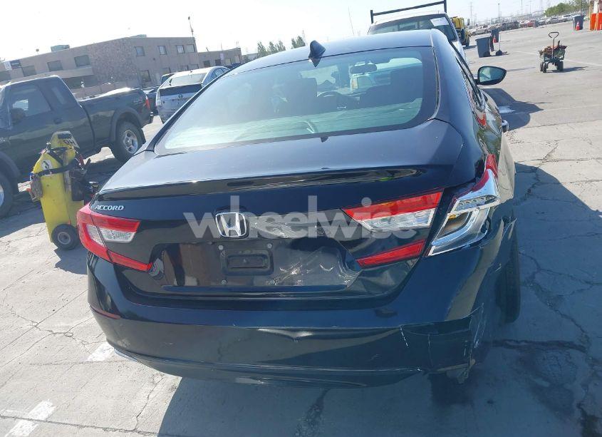 Photo 16 of 2018 Honda Accord LX (VIN 1HGCV1F19JA004596)