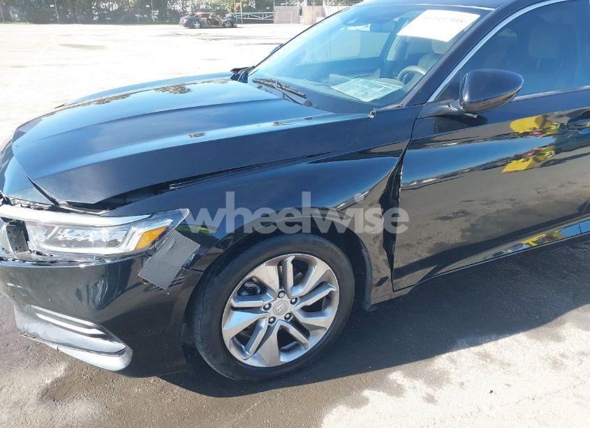Photo 17 of 2018 Honda Accord LX (VIN 1HGCV1F19JA120252)