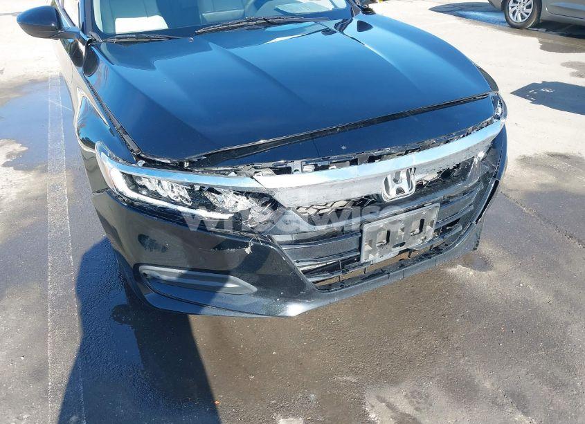 Photo 6 of 2018 Honda Accord LX (VIN 1HGCV1F19JA120252)