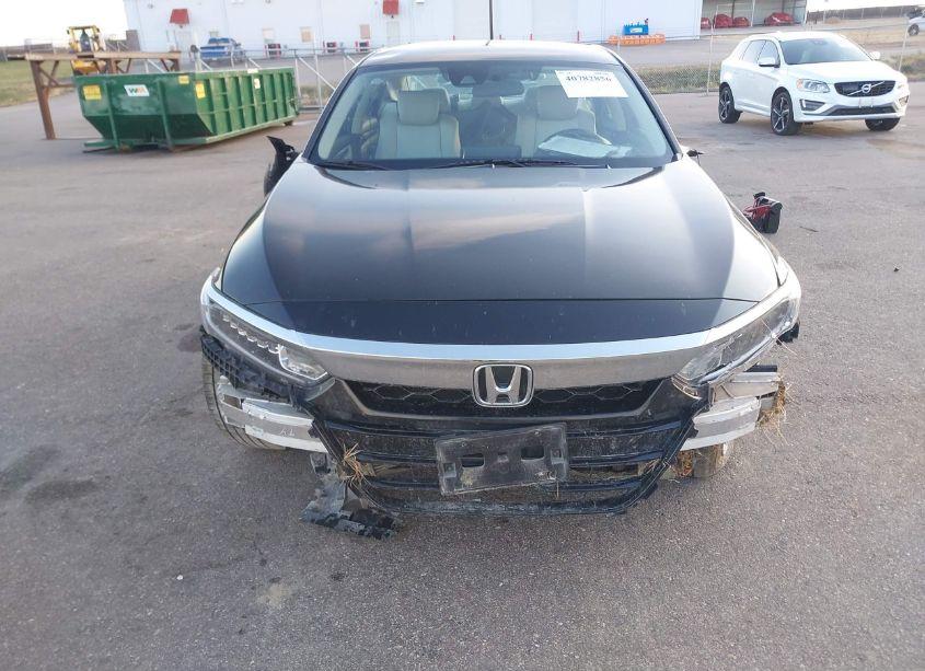 Photo 12 of 2018 Honda Accord LX (VIN 1HGCV1F19JA196263)