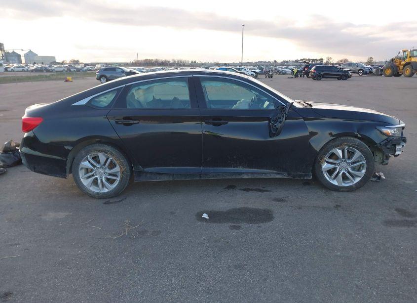 Photo 13 of 2018 Honda Accord LX (VIN 1HGCV1F19JA196263)