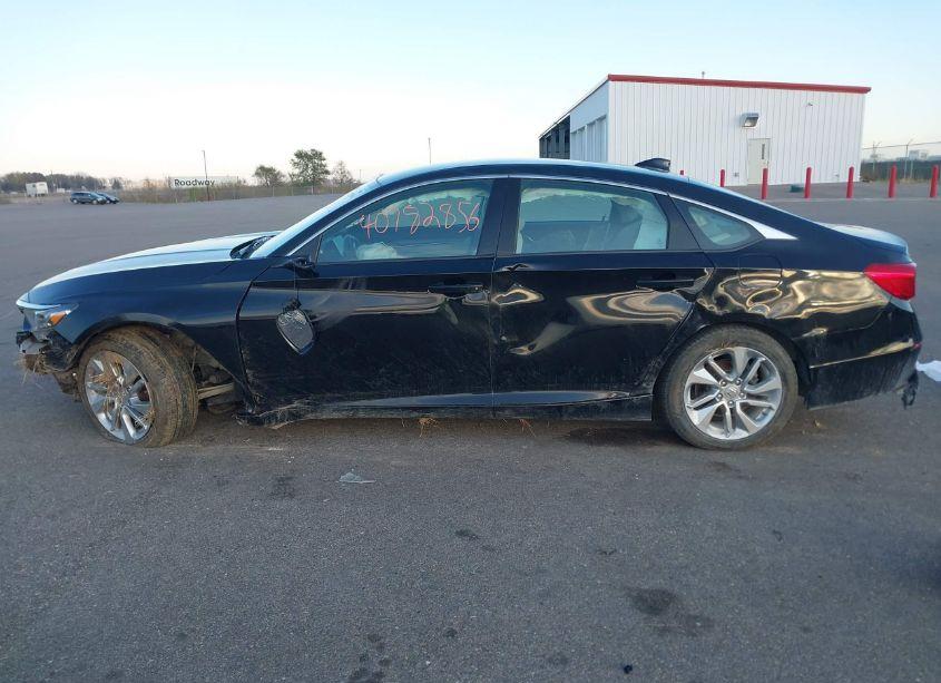 Photo 14 of 2018 Honda Accord LX (VIN 1HGCV1F19JA196263)
