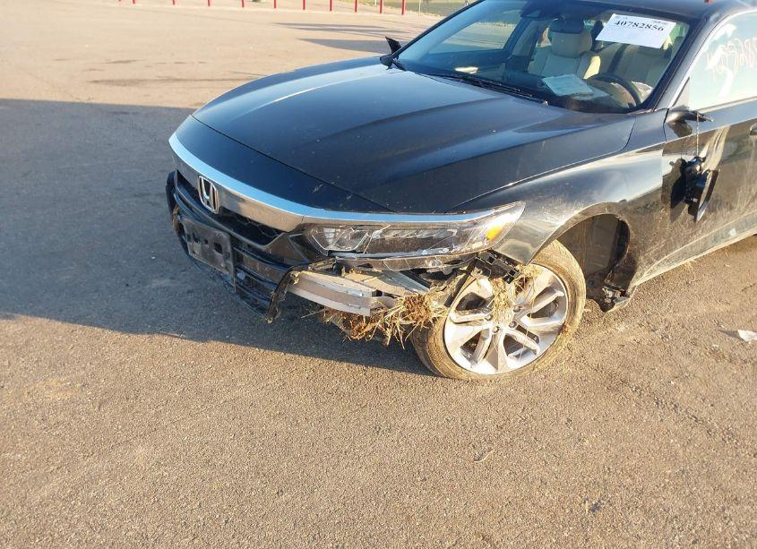 Photo 17 of 2018 Honda Accord LX (VIN 1HGCV1F19JA196263)