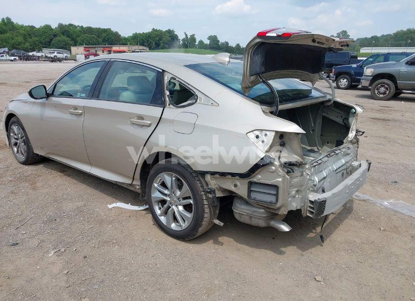 Photo 3 of 2018 Honda Accord LX (VIN 1HGCV1F19JA205964)