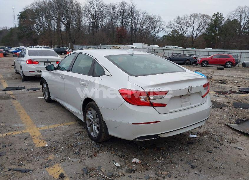 Photo 3 of 2018 Honda Accord LX (VIN 1HGCV1F19JA232257)